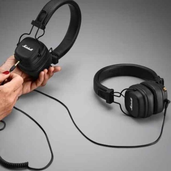 Major IV Foldable Bluetooth Wired_Wireless 80+ Hours of Playtime Headphones Brown (4)